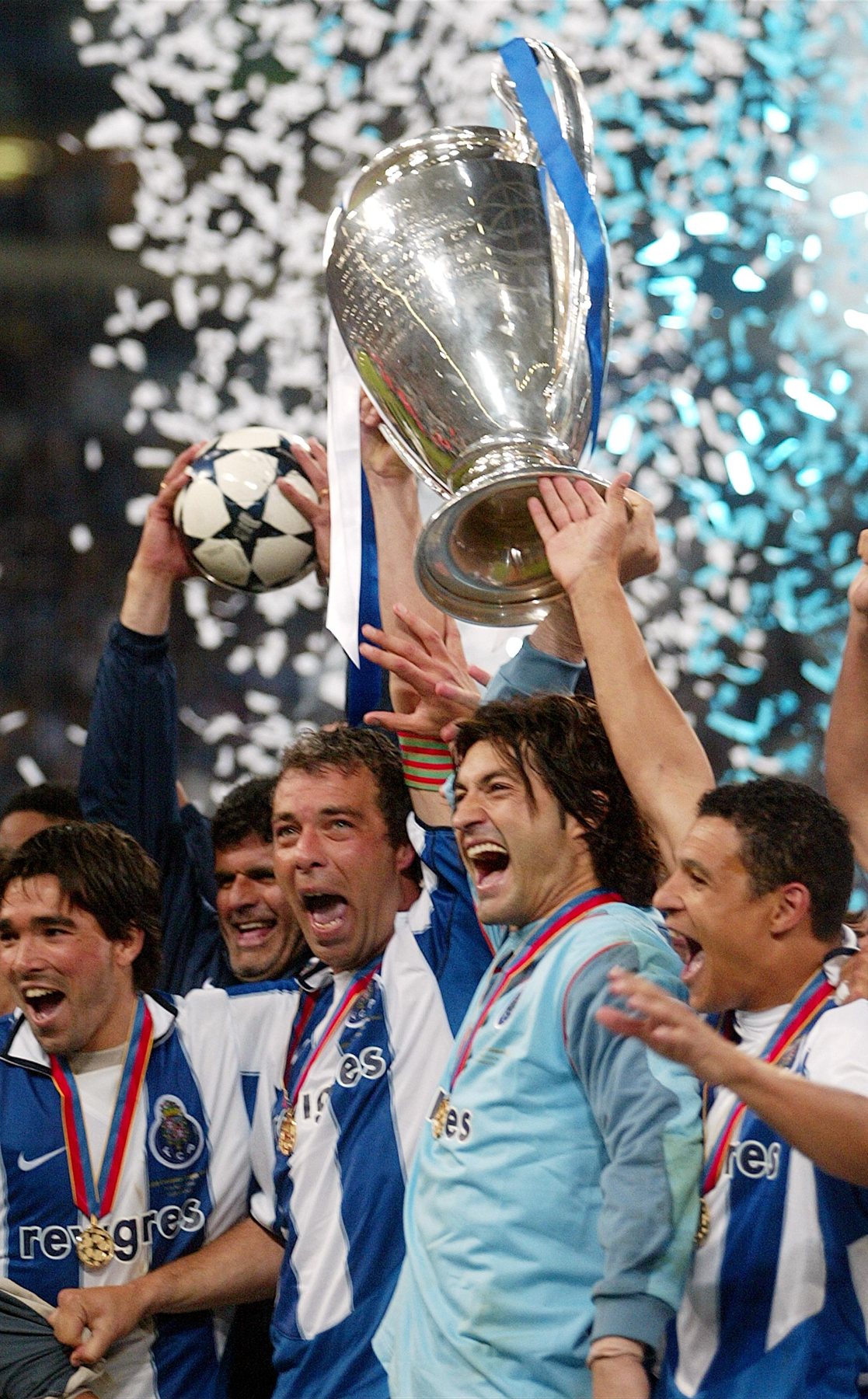 FC PORTO CELEBRA CONQUISTA DA CHAMPIONS LEAGUE 2004