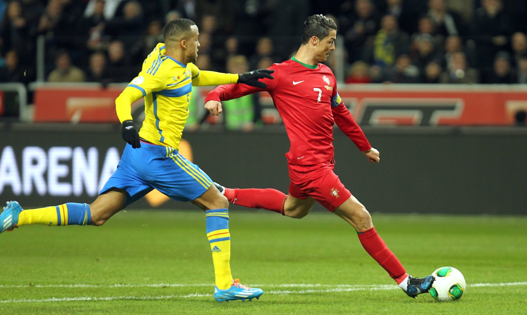 FUTEBOL: SUÉCIA VS. PORTUGAL